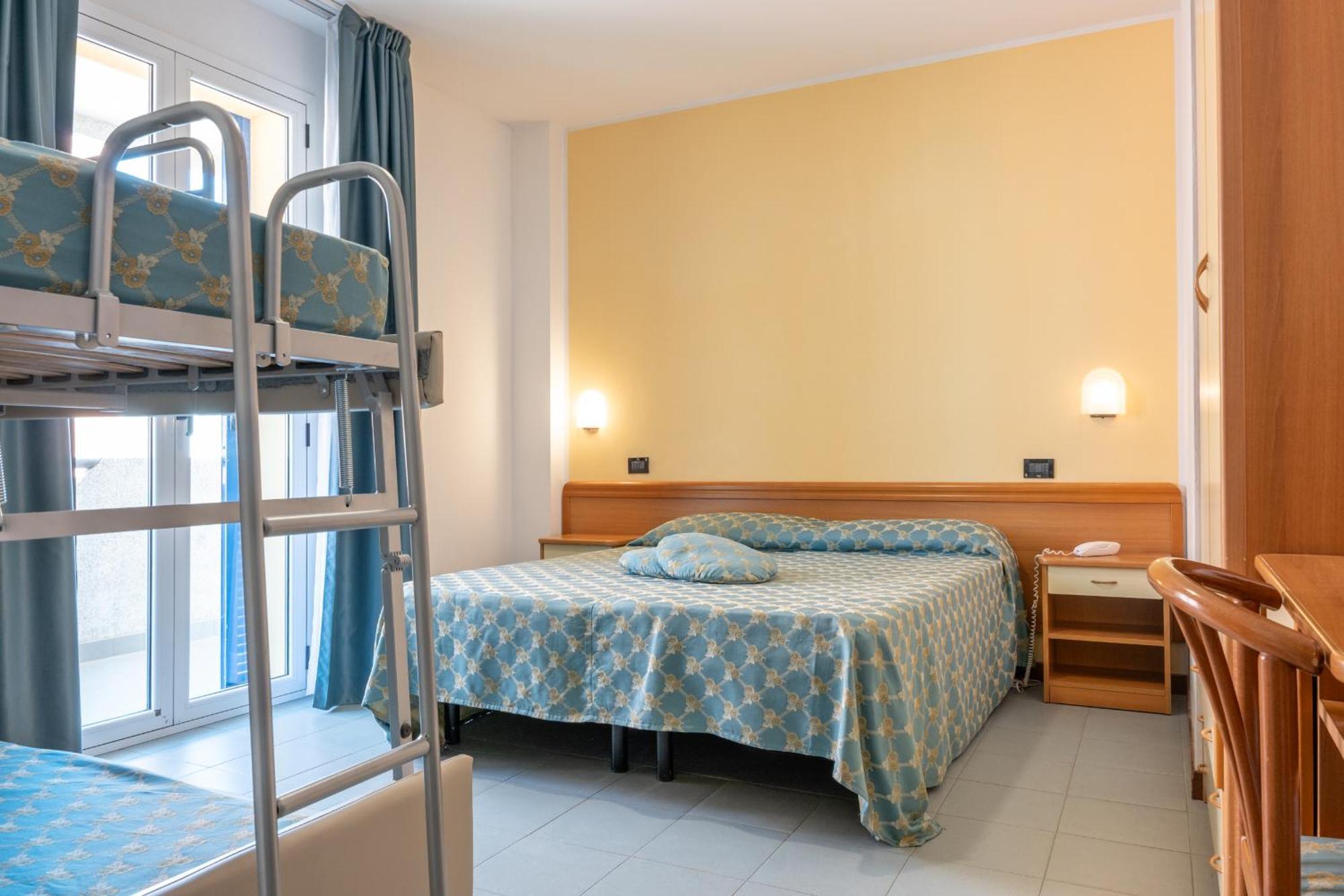 Hotel Thea Беллария-Иджеа-Марина Экстерьер фото