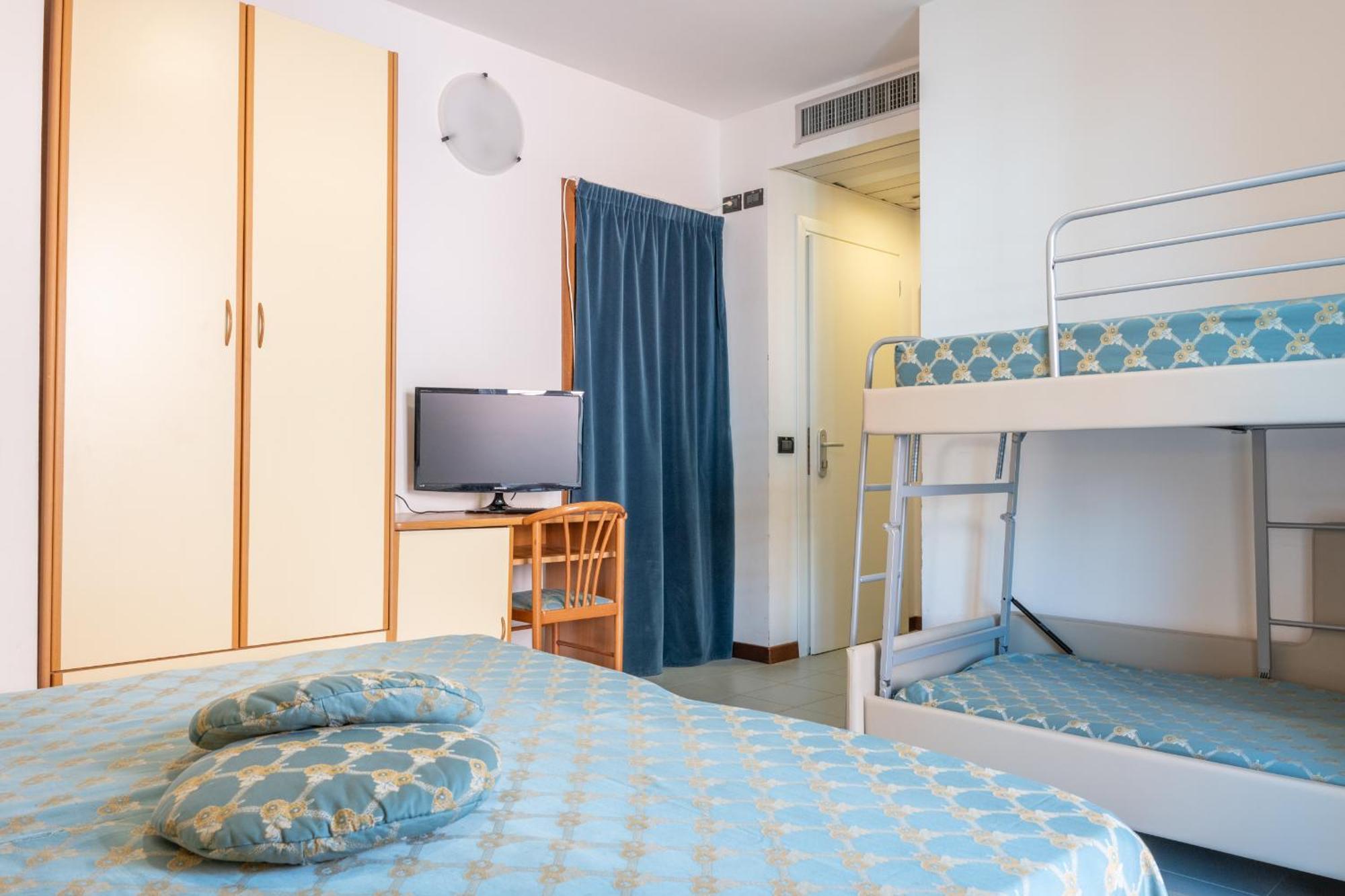 Hotel Thea Беллария-Иджеа-Марина Экстерьер фото